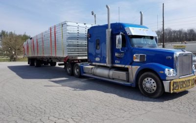 Staying Safe Around Oversized Loads on the Interstate